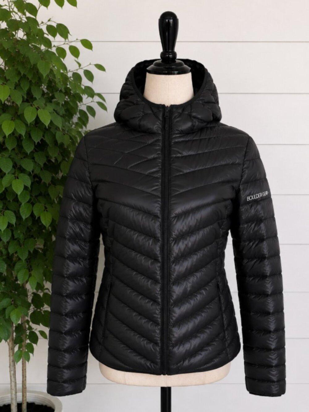 BOULDER GEAR D-Lite Womens Hooded Puffer Jacket XL Black Packable 2746R NWOT